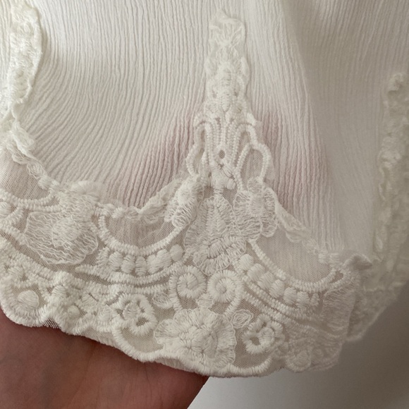 Design Lab small long sleeve cream off white lace and crepe top - Picture 6 of 7